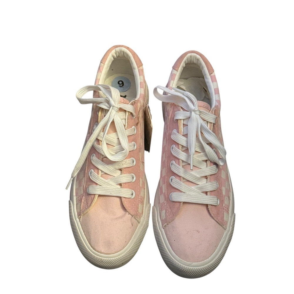 Mudd Poppy pink and white checkered canvas sneakers - Picture 4 of 7